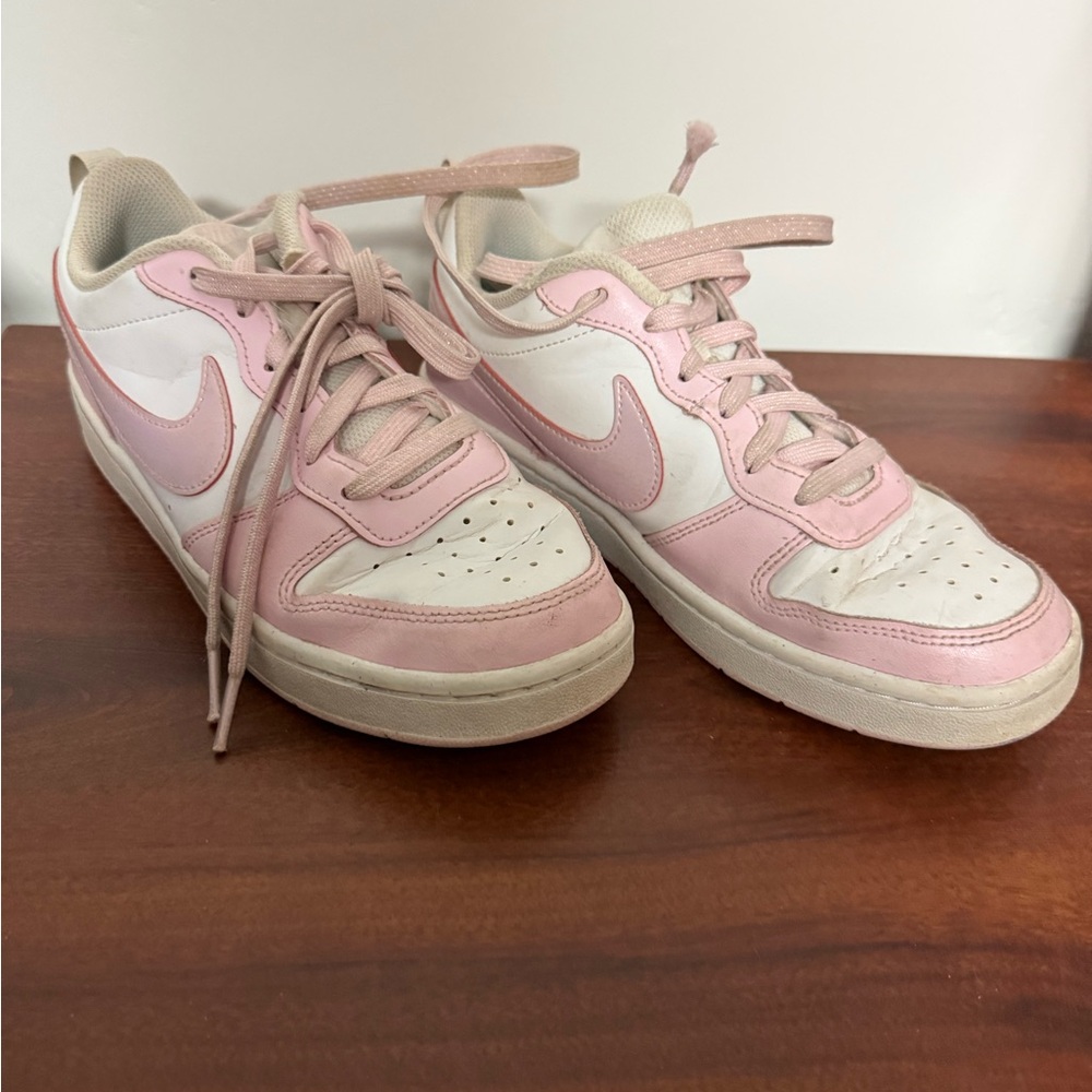 Nike Women's Sneakers in Pink and White